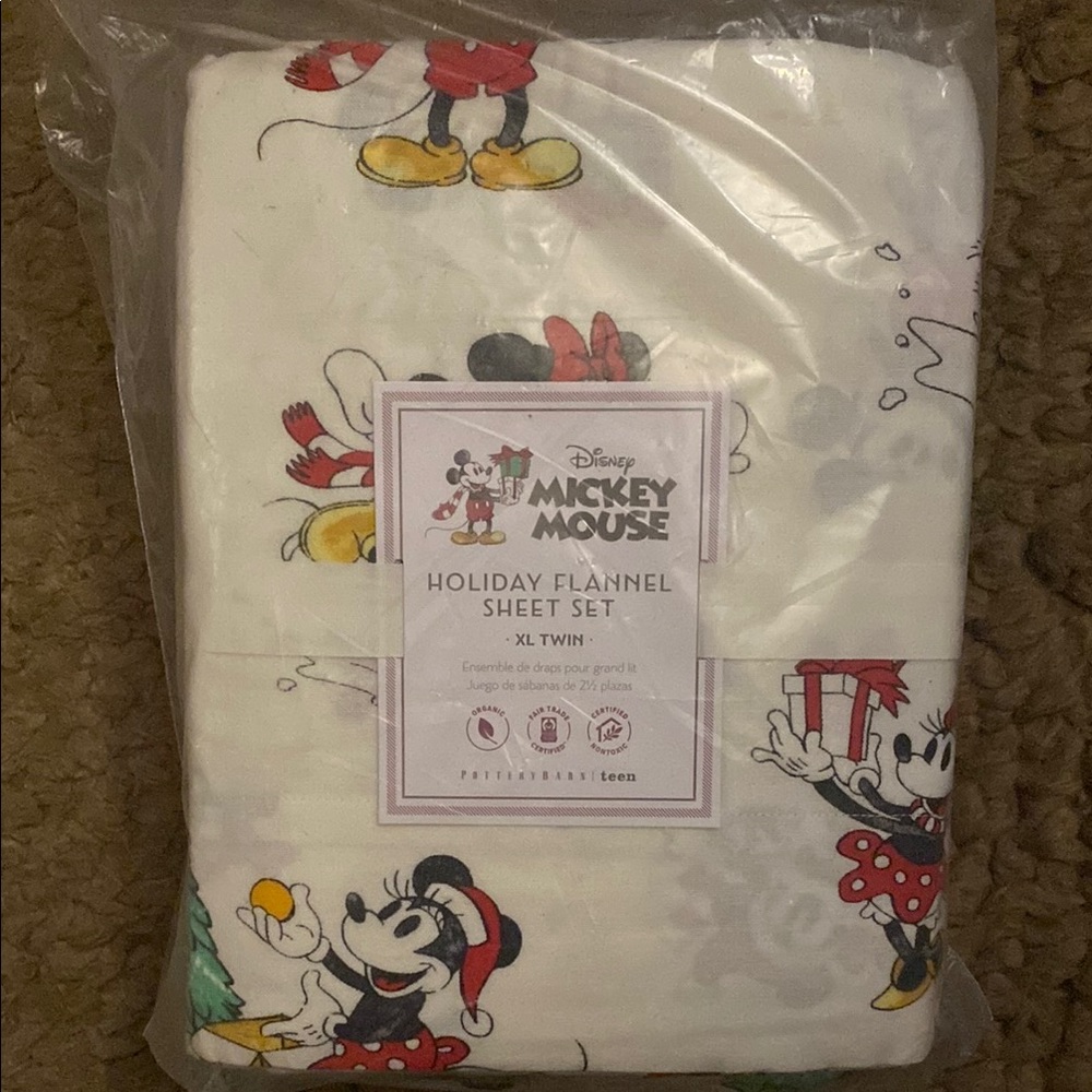 Disney Mickey Mouse Festive Flannel Sheet Set